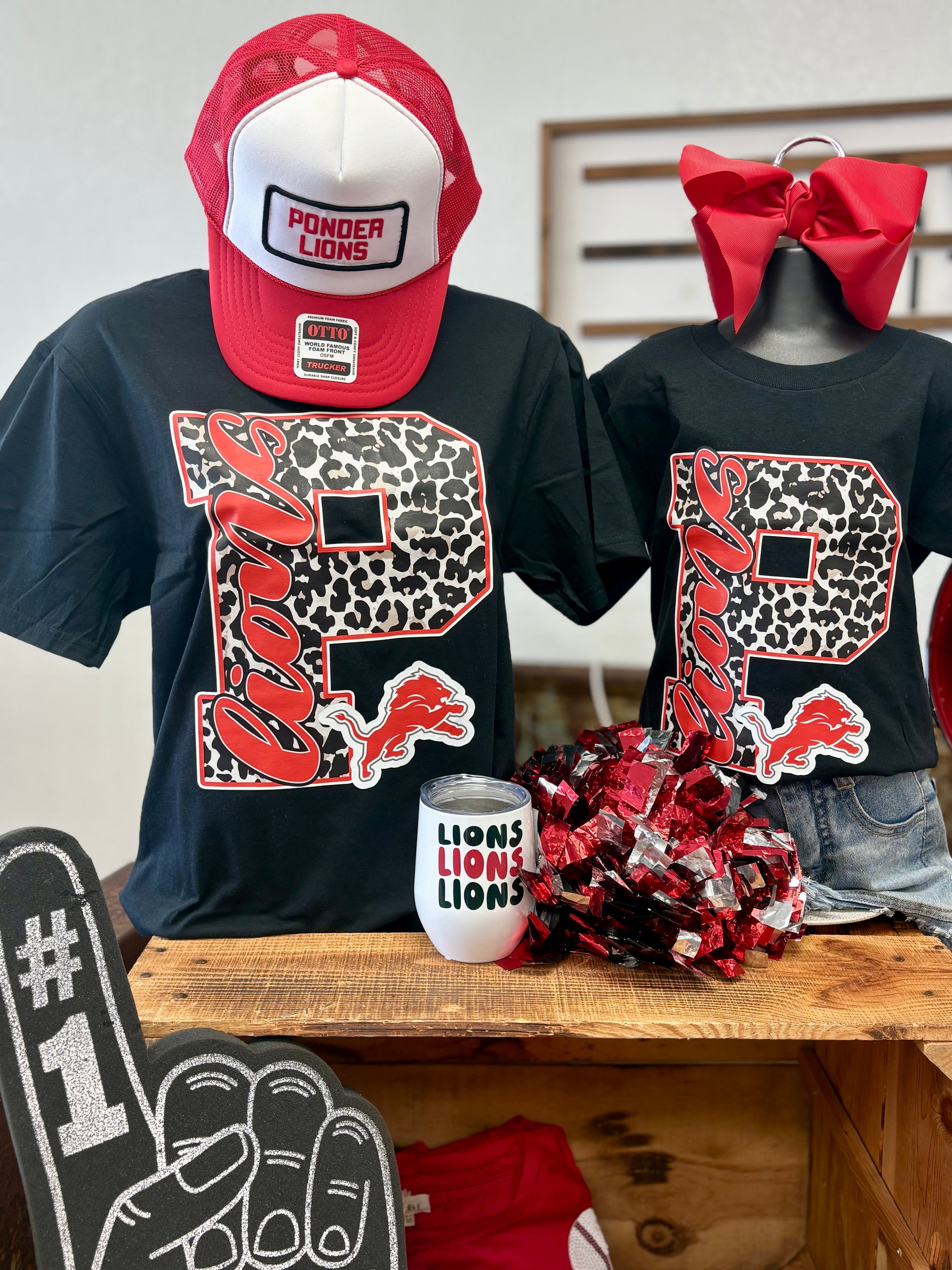 Leopard P Lions Tee