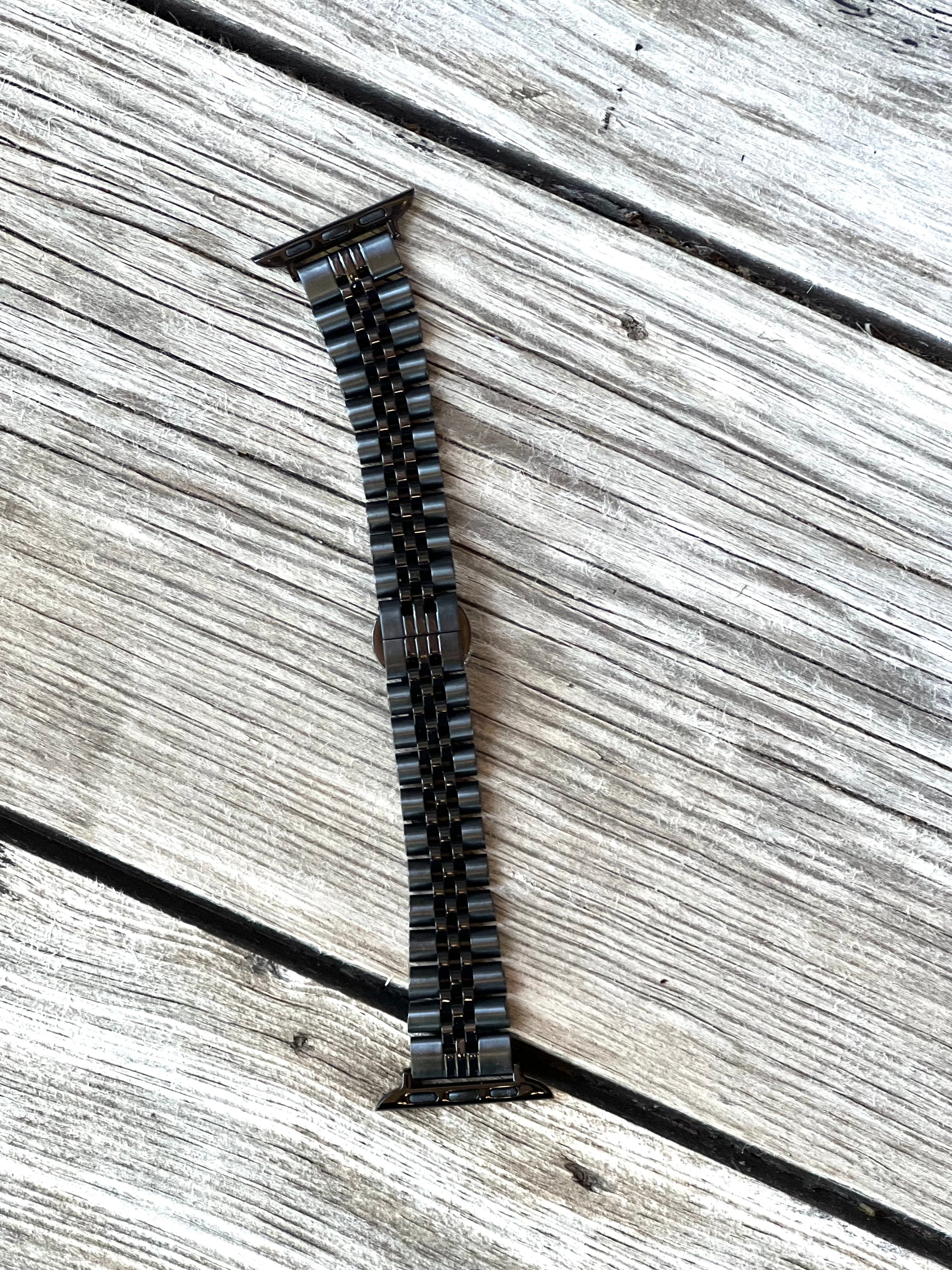 Erimish | Quinn Black Apple Watch Band