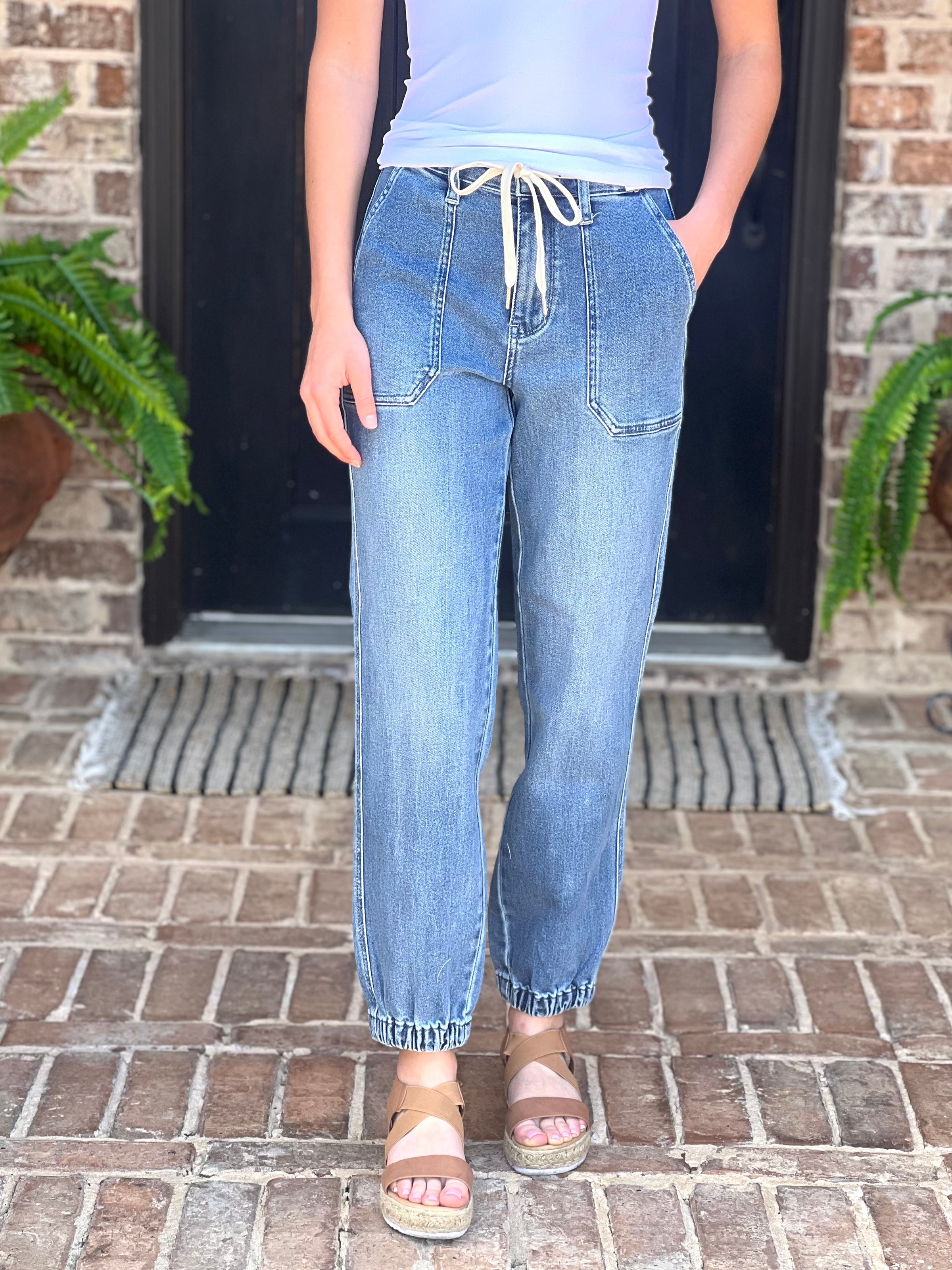 Judy Blue | Hadli HiRise Tie Jogger