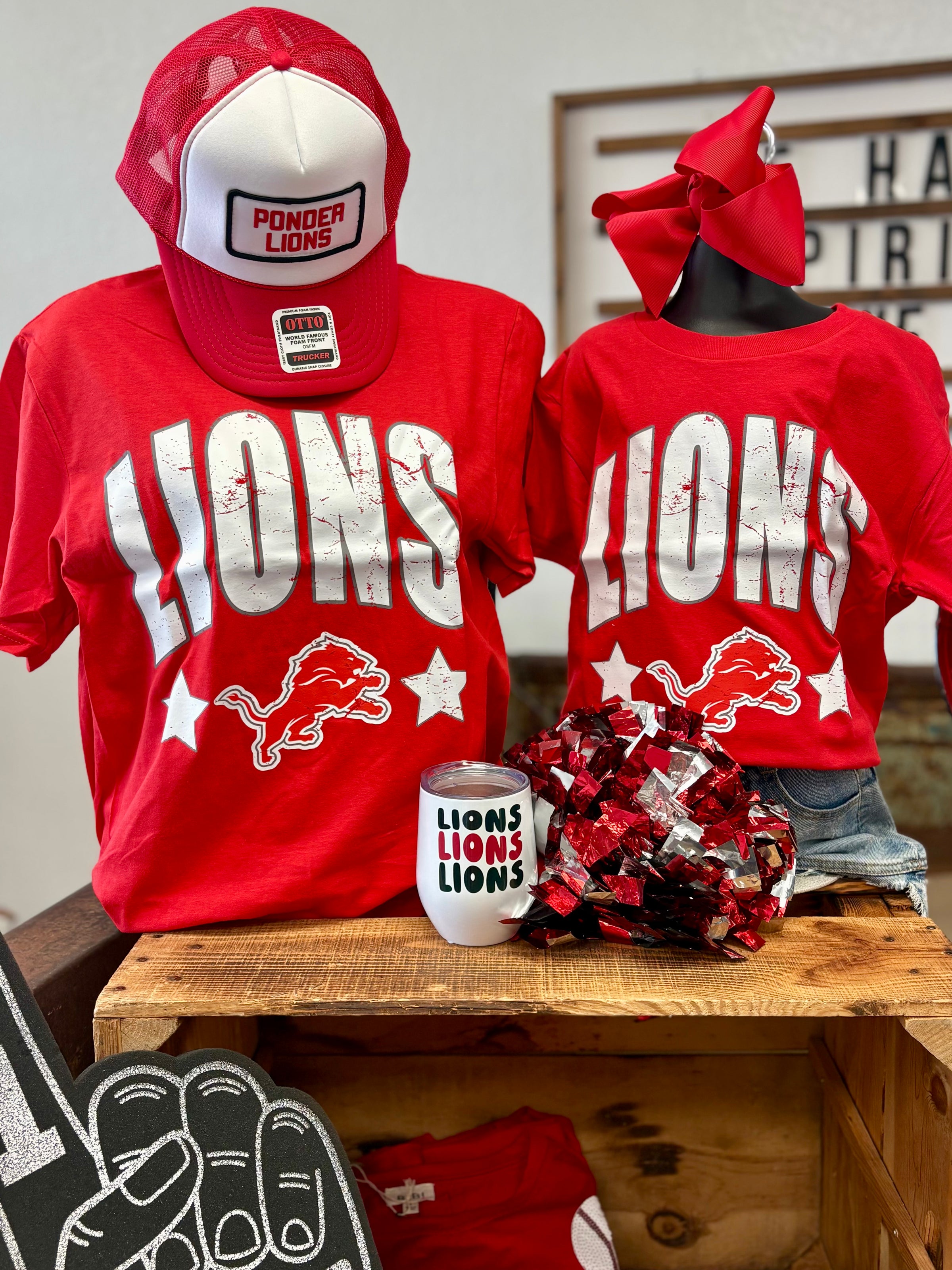 Star Lions Tee