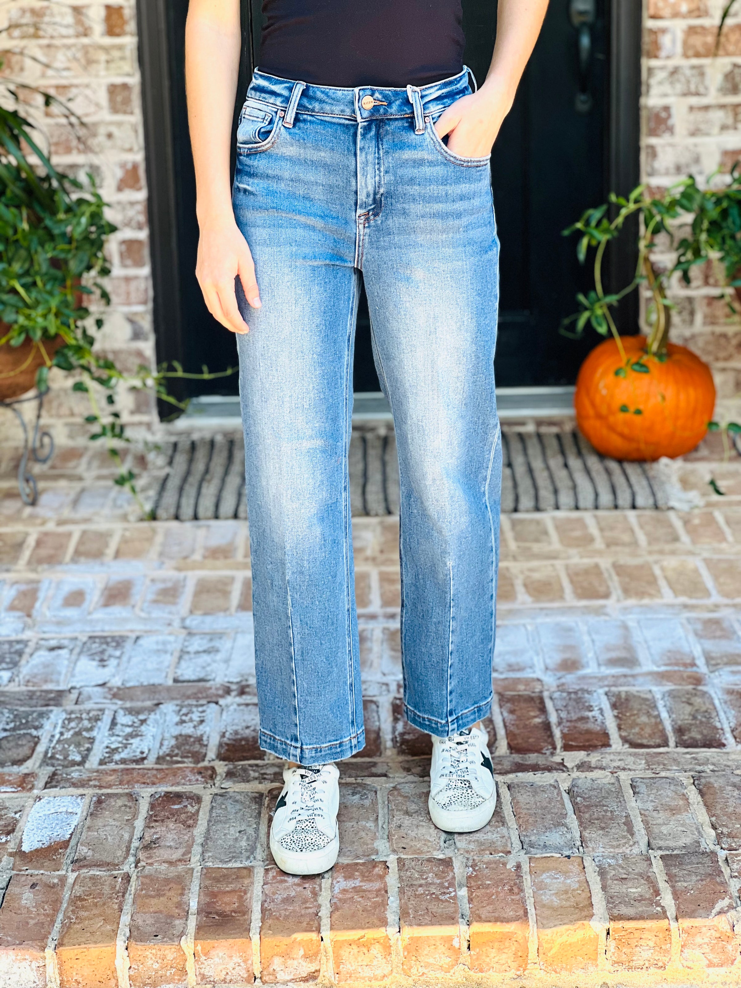 Risen | High Rise Cropped Boyfriend Tapered Jeans
