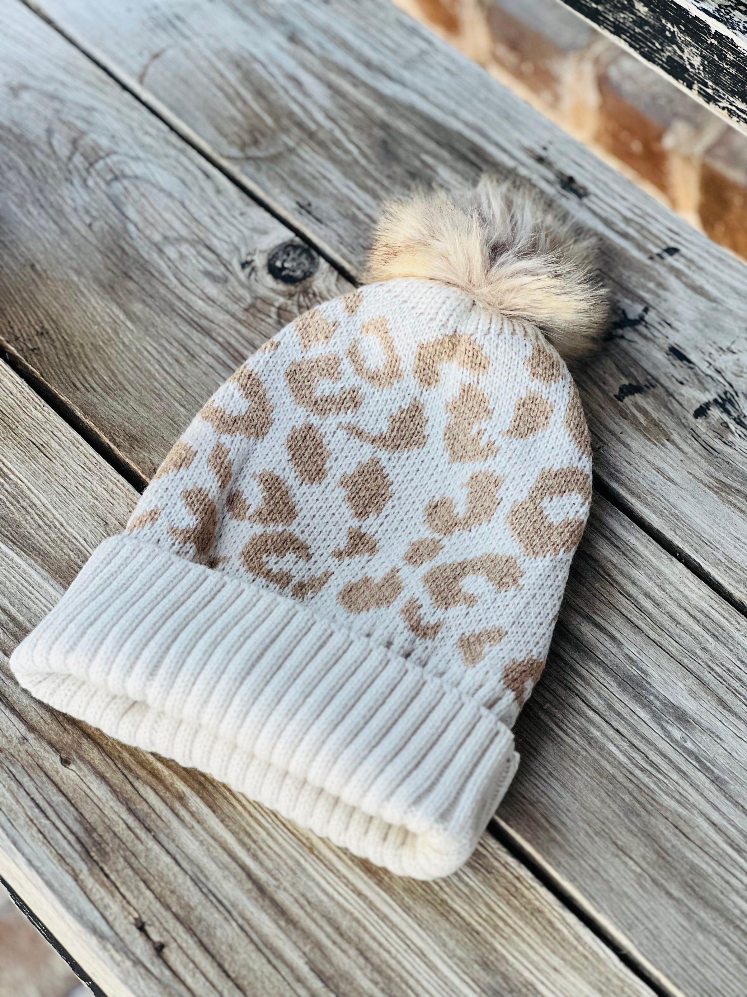 Leopard Fur Ball Patterned Knit Hat