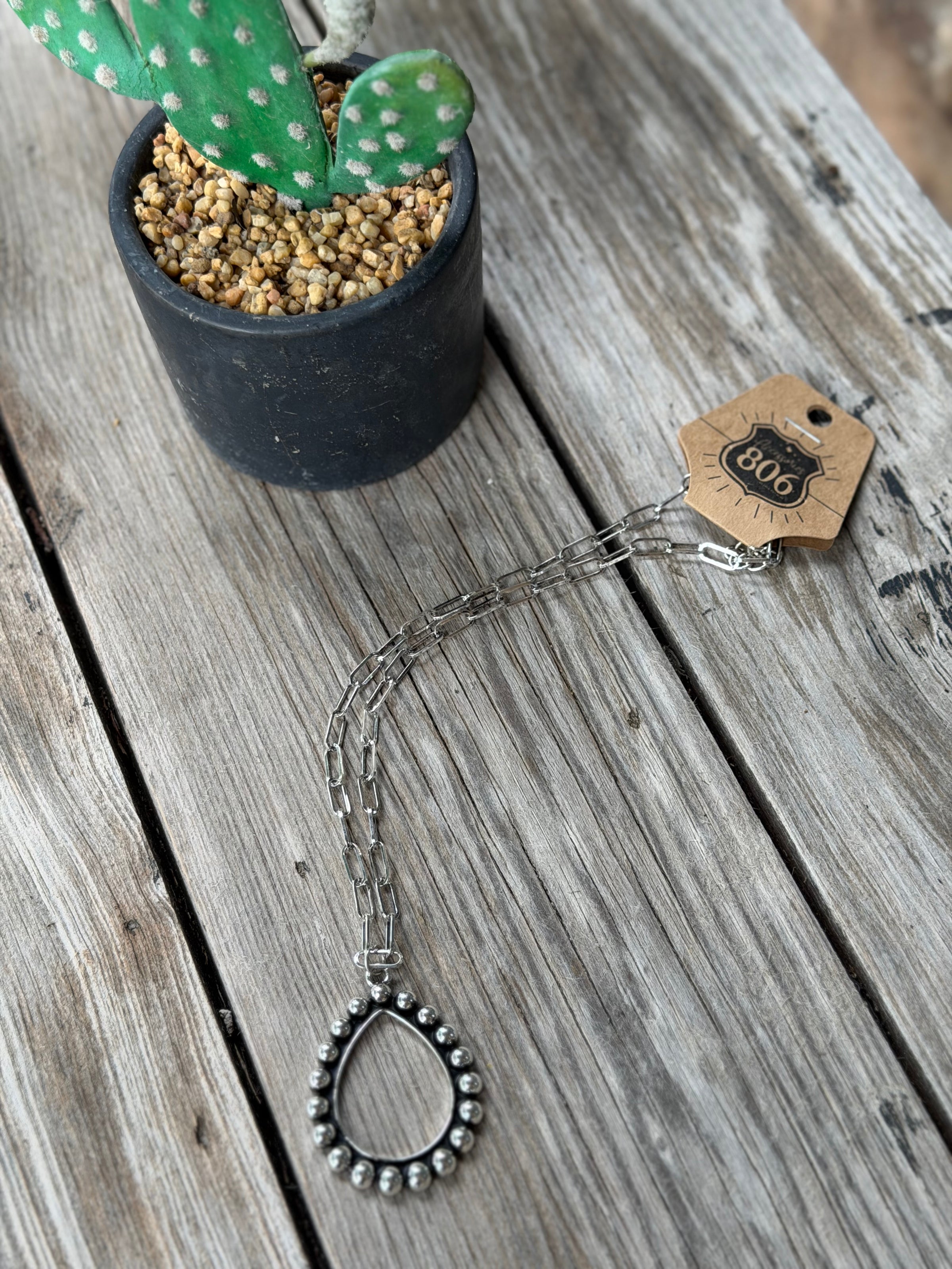 Western Style Pendant Necklace