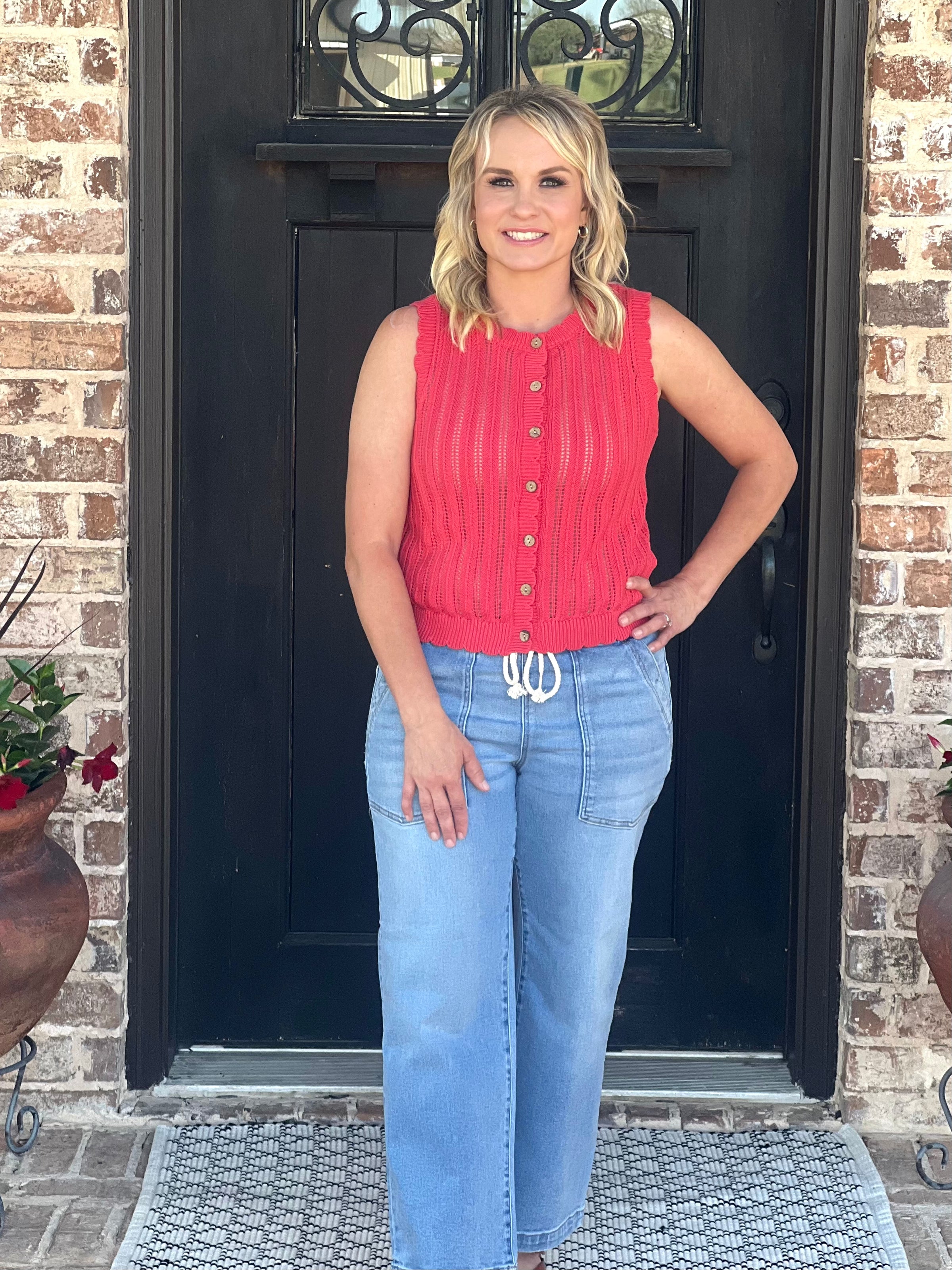 Dark Coral Scallop Hem Button Down Sleeveless Top