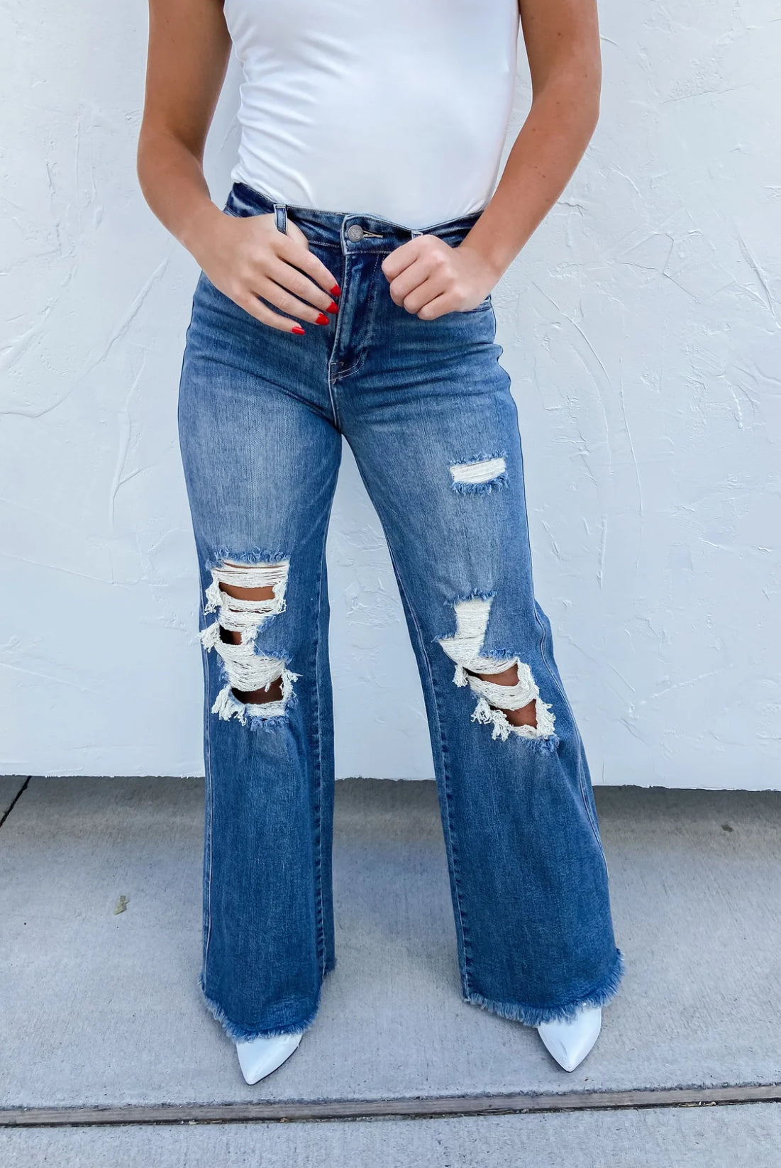 Blakeley | Medium Wash Distressed Jeans