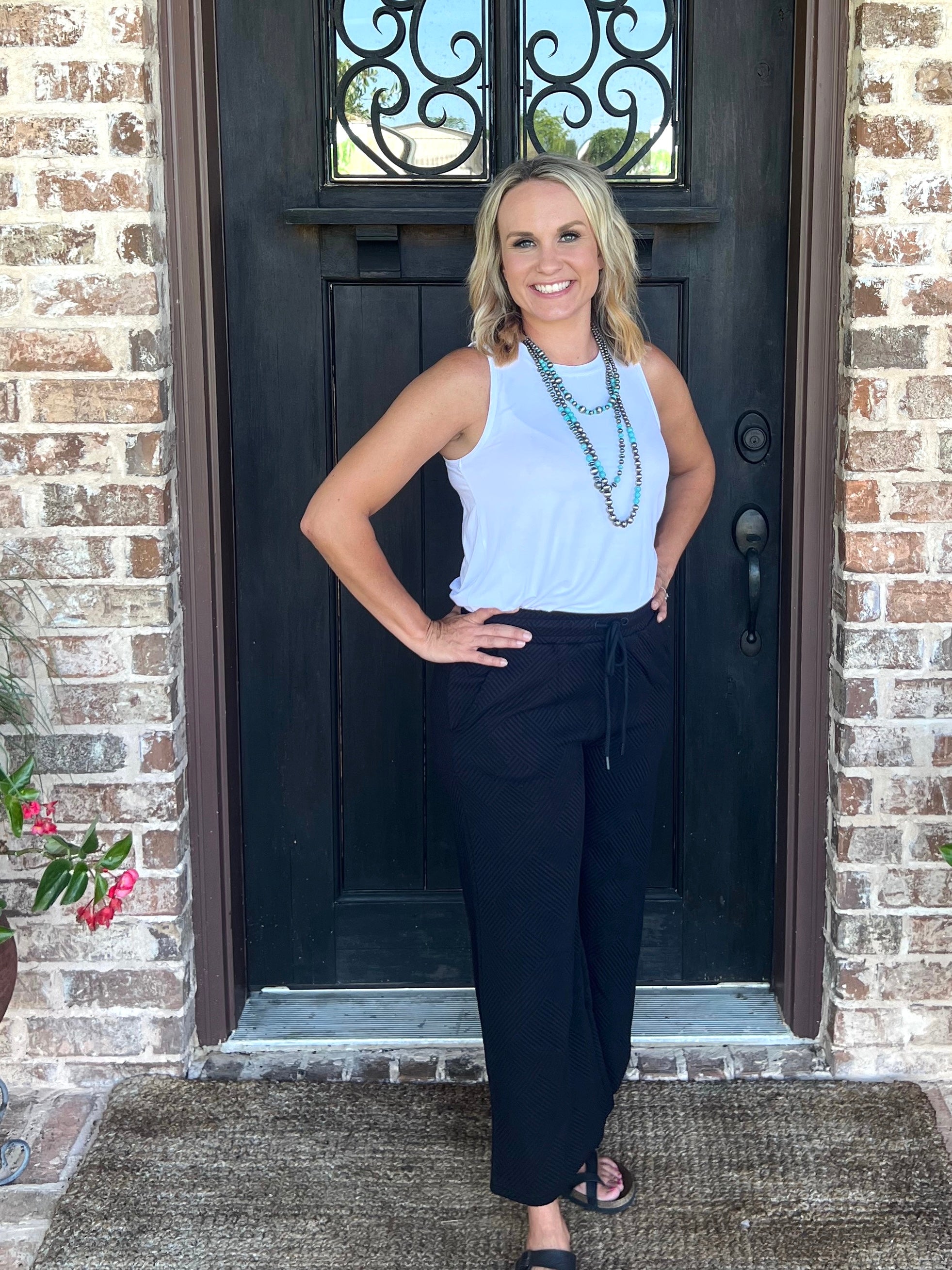 Black Getaway Textured Cropped Wide Pants
