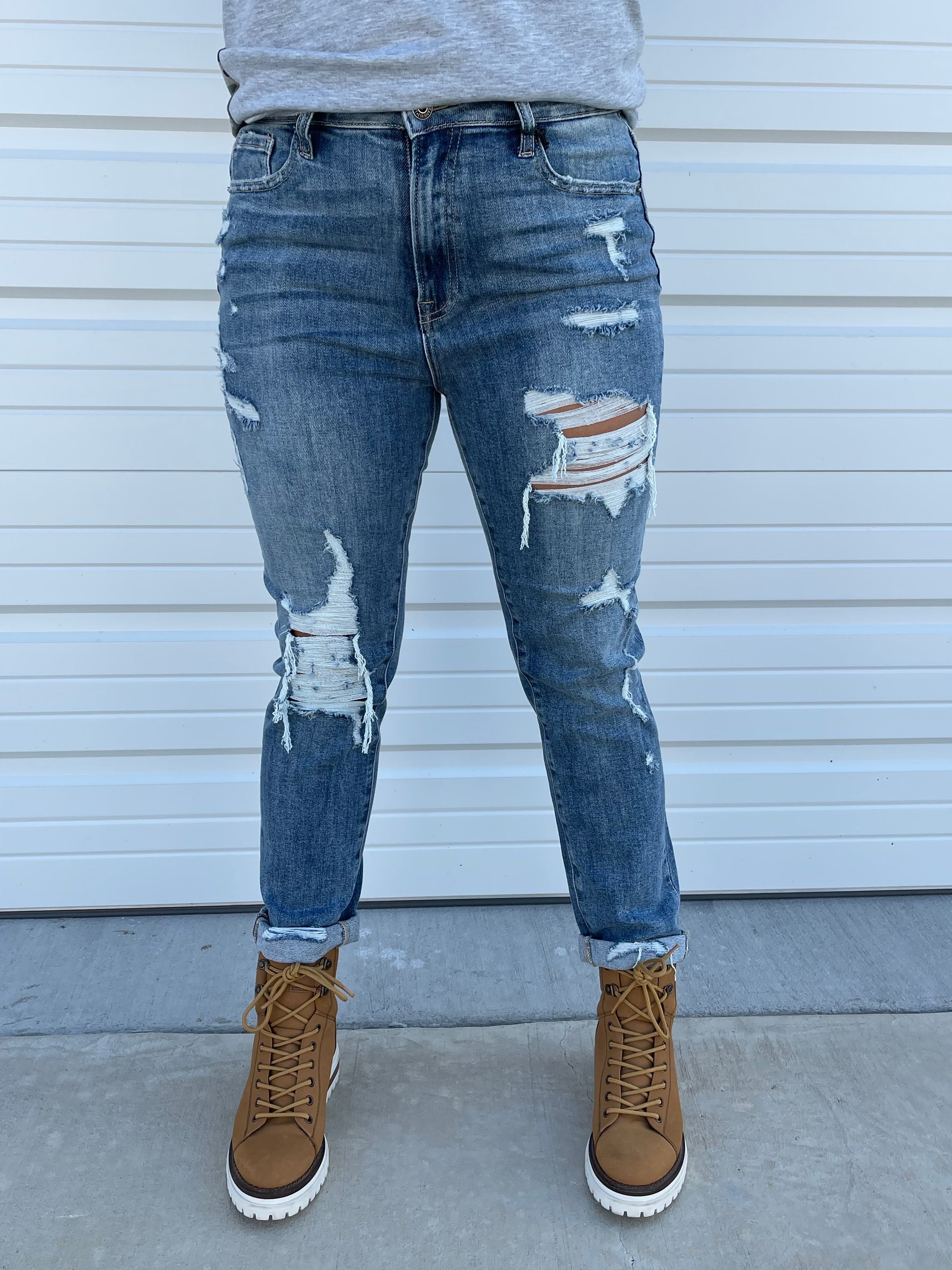 Medium Wash • High Rise • Distressed • Girlfriend Skinny Jeans