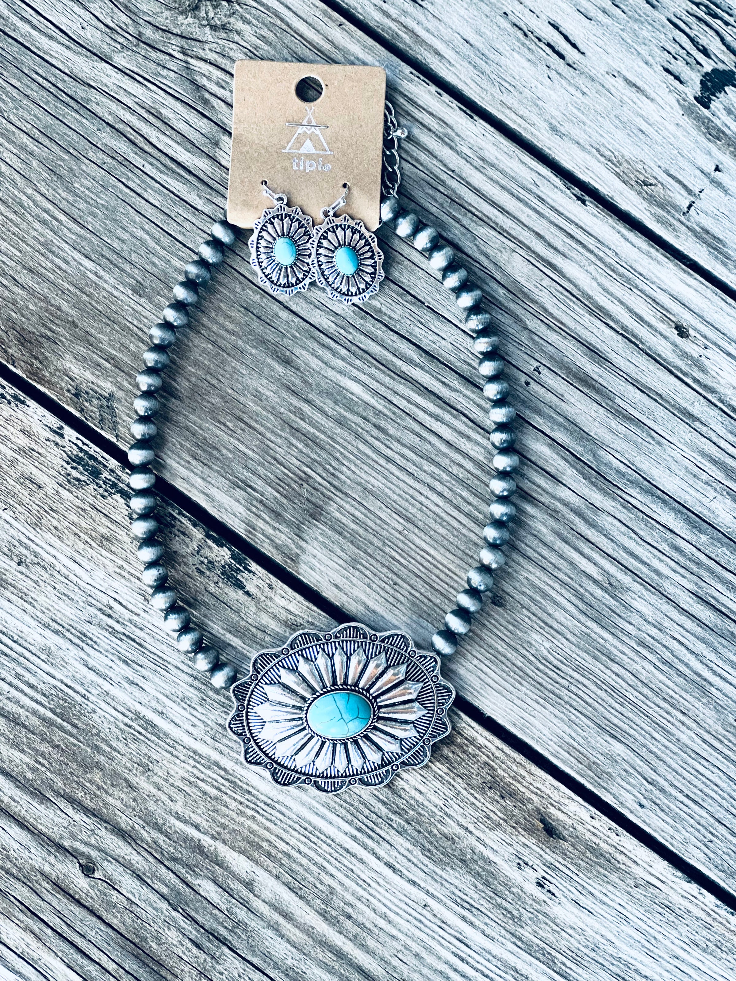 Concho Necklace Set